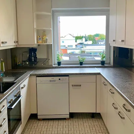 Lichtdurchflutetes City-apartment Im Herzen Der Stadt Apartment Neumünster