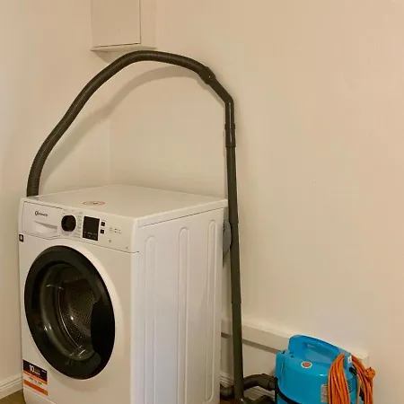 Lichtdurchflutetes City-apartment Im Herzen Der Stadt *